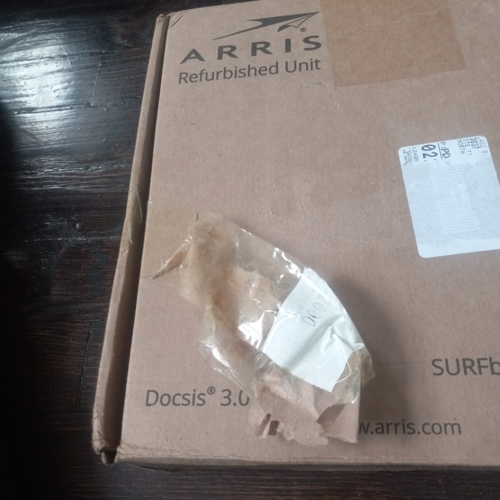 ARRIS SURFboard Cable Modem SBG7400AC2 DOCSIS 3.0 Modem WiFi Router 960 Mbps - Picture 2 of 13